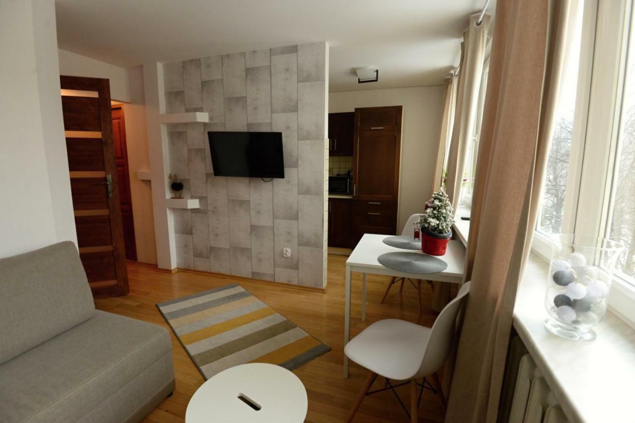 Апартаменти Apartament Columbus Устрики-Долішні Екстер'єр фото